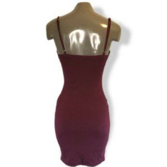 Haute Monde Women's Burgundy Sleeveless Bodycone Front Zip Mini Dress Size Small - Picture 4 of 4